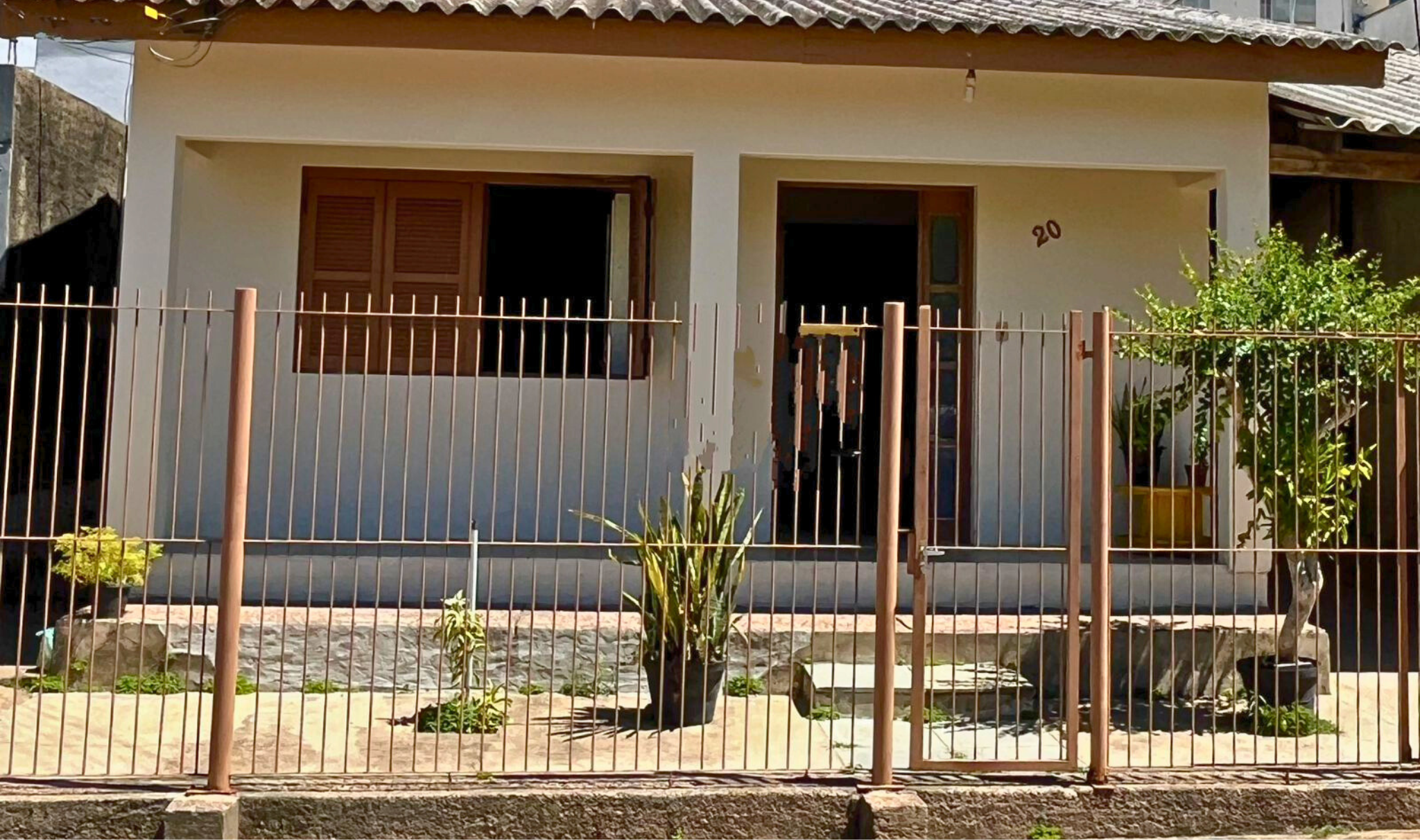 CASA para locação com ótima localização!!