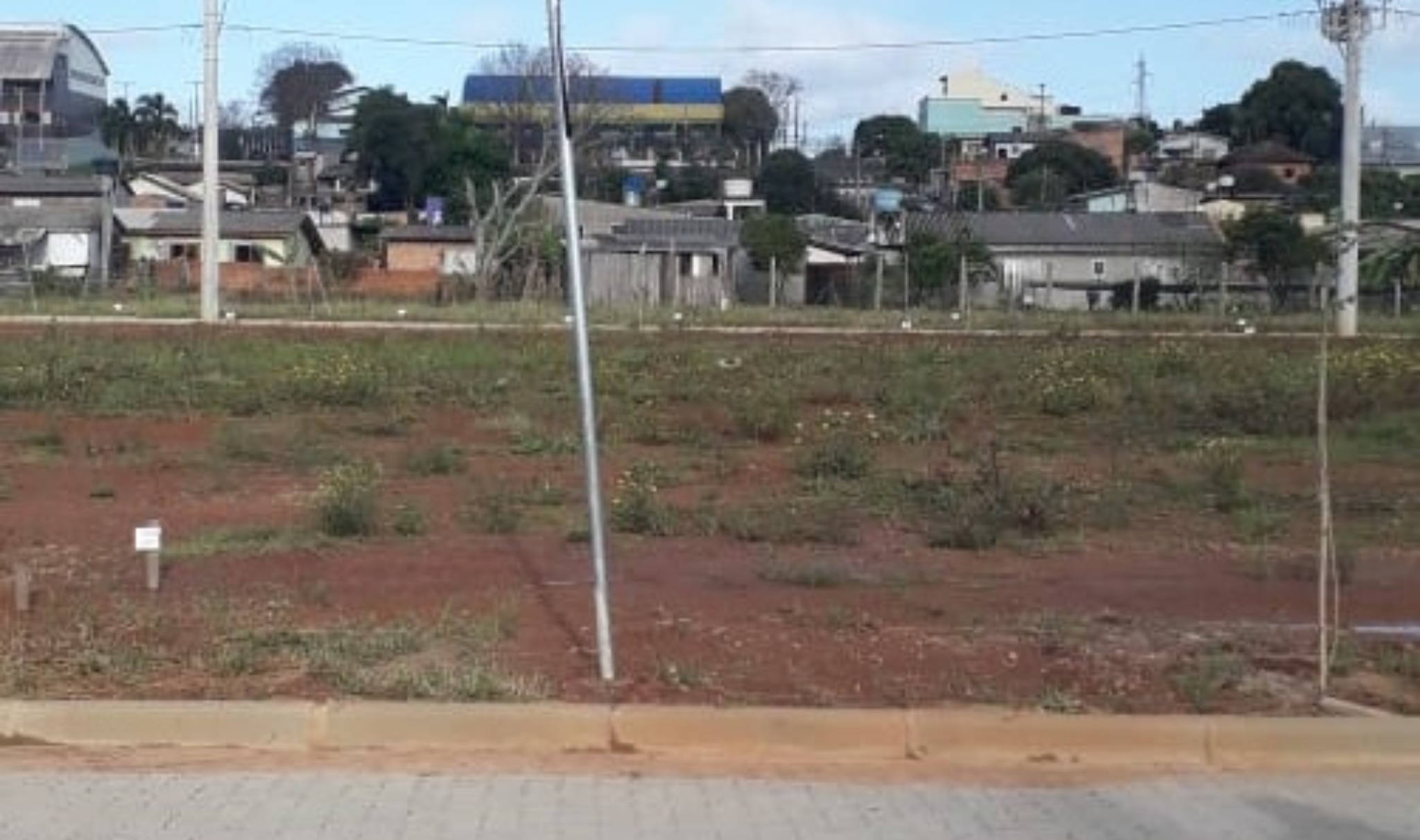 Ótimo Terreno Para VENDA Localizado no Recanto dos Pássaros 