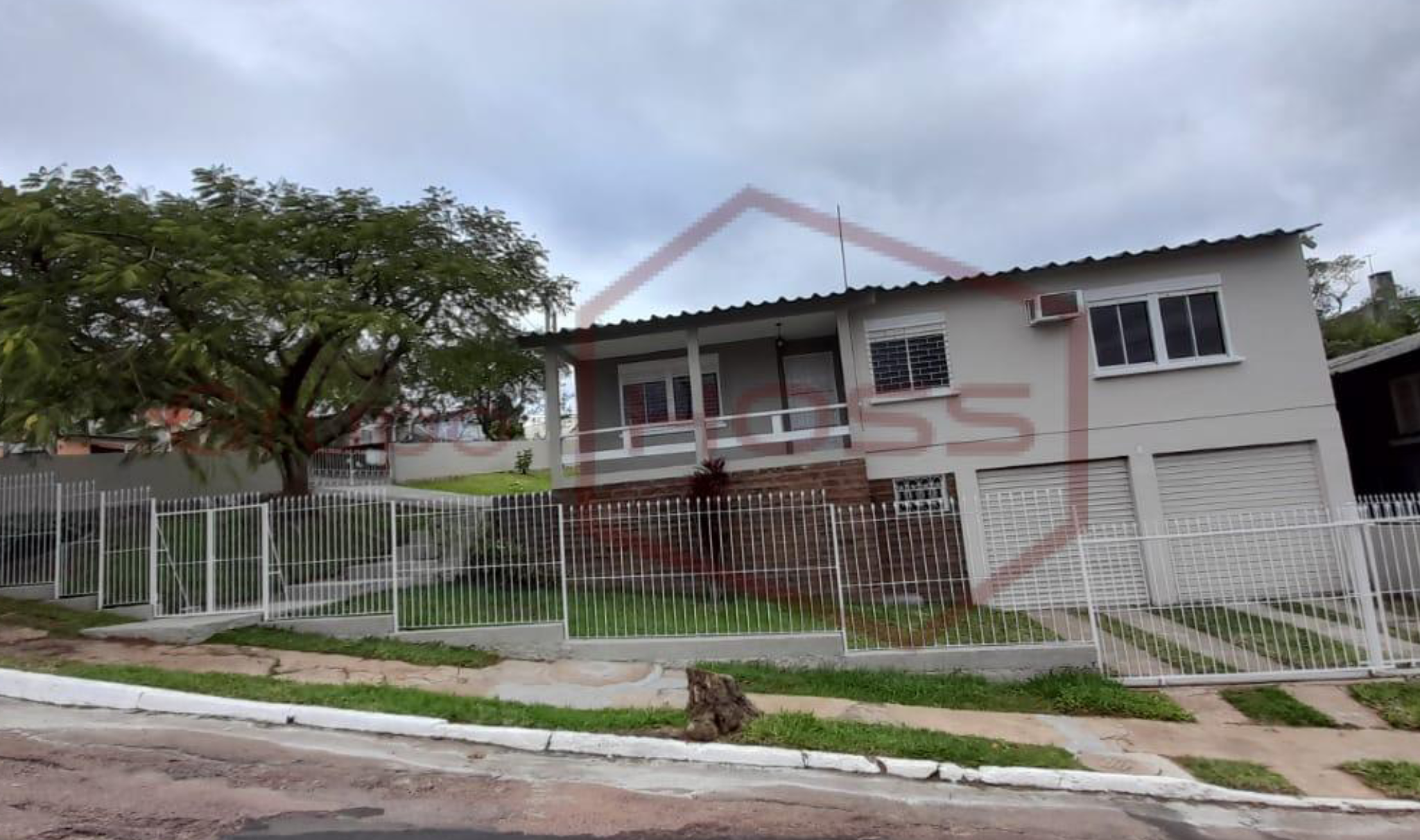 Ótima Casa para locação no Bairro Colina