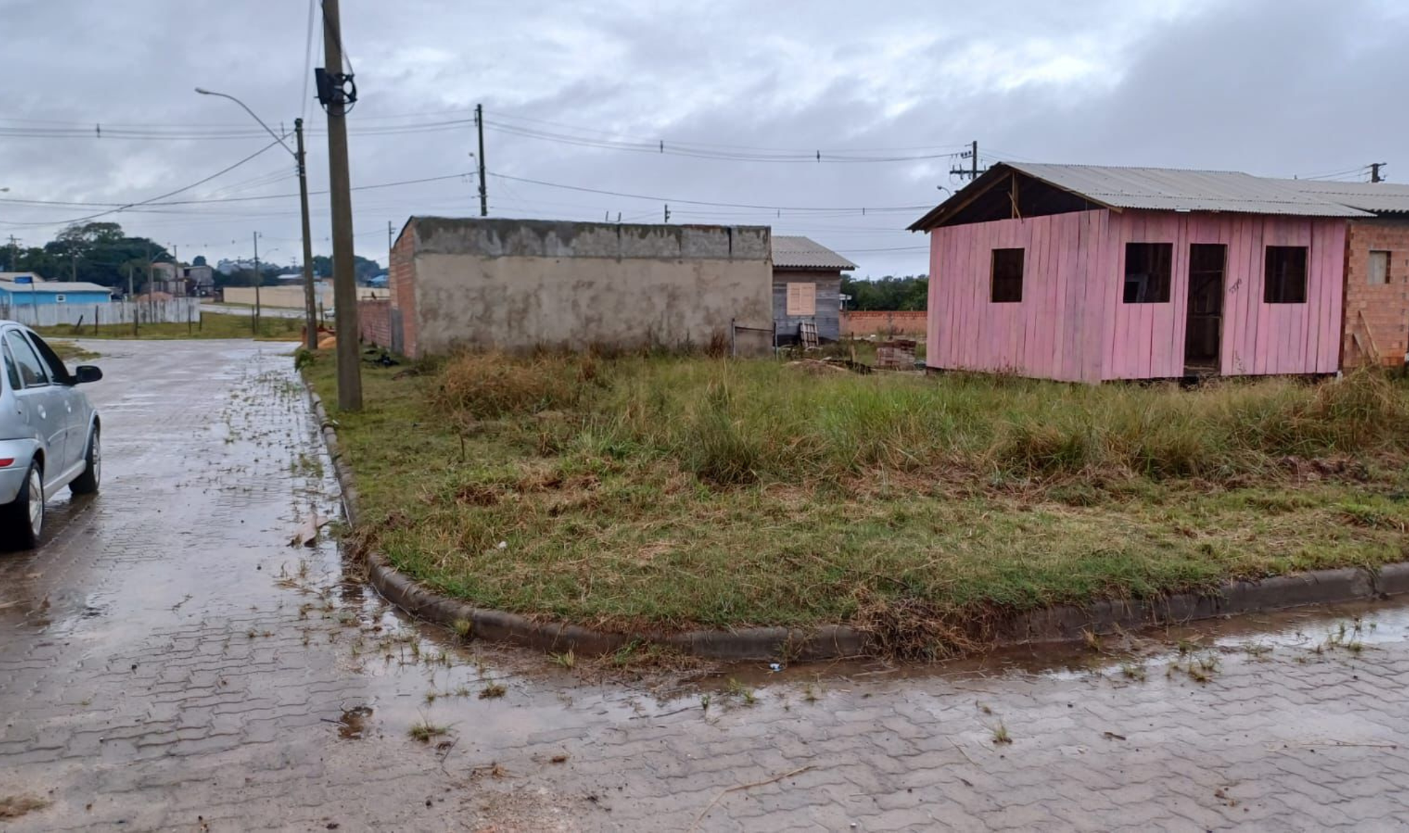 Excelente Terreno de Esquina no Recanto dos Pássaros 
