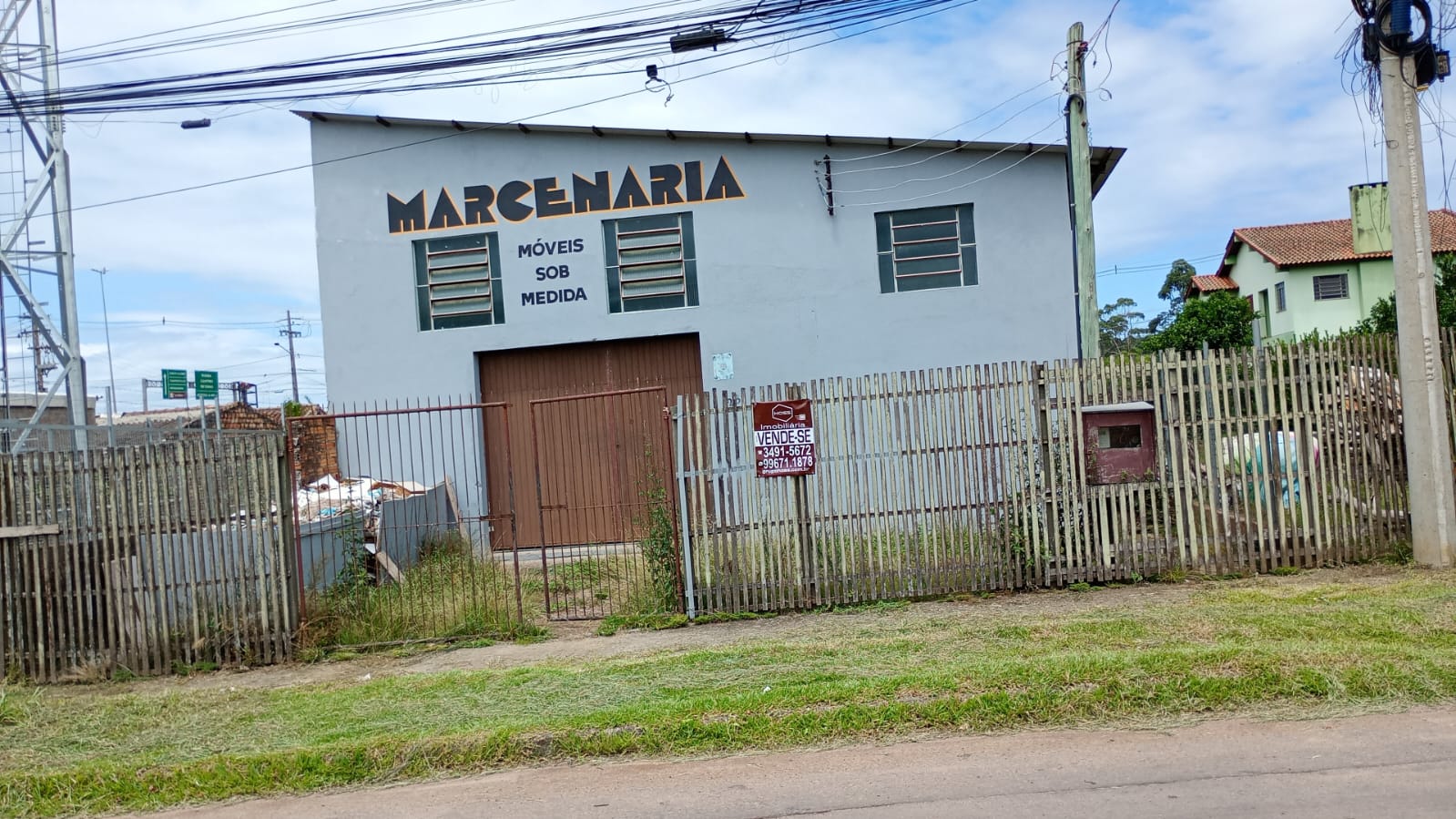 Prédio comercial para LOCAÇÃO