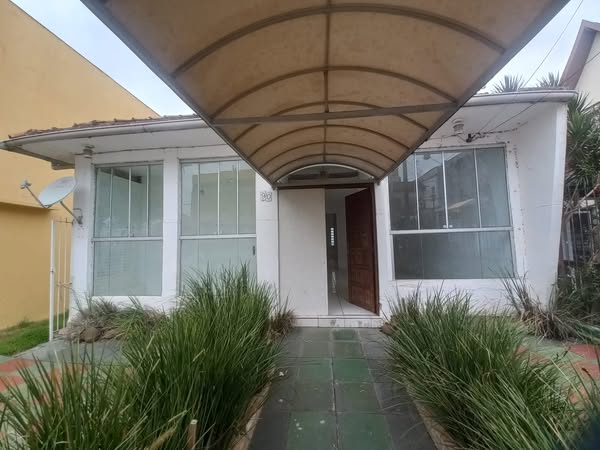 Ótima Casa para Locação no Centro